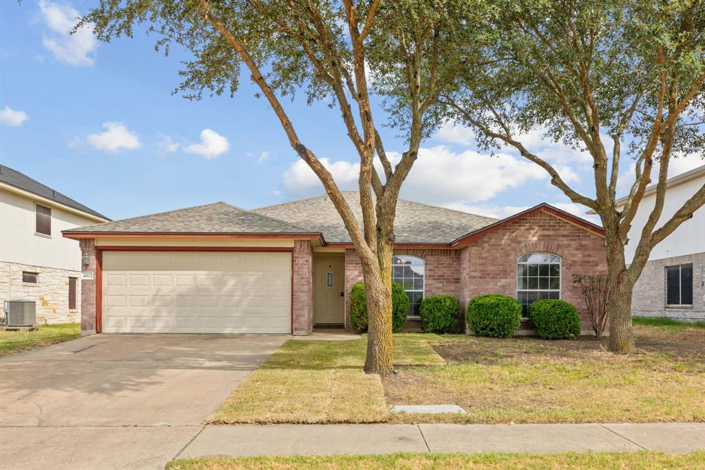 Foto principal - 4807 Golden Gate Dr