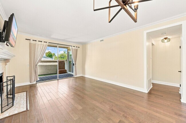 Foto del edificio - 3836 Creststone Pl