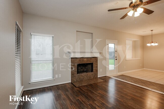 Foto del edificio - 513 Branch Ln