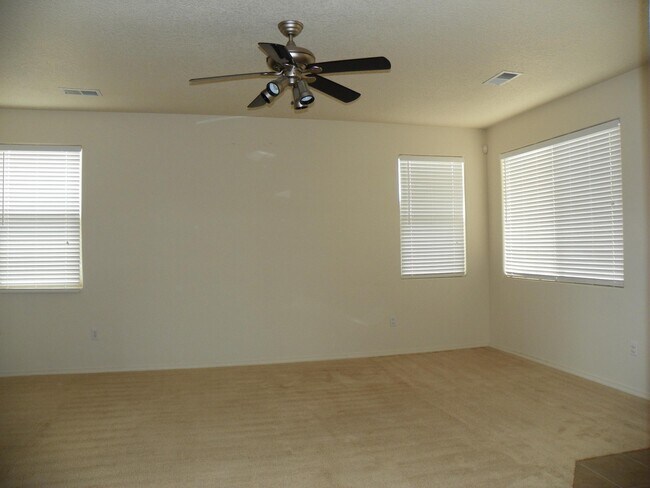 Foto del edificio - 3524 Shiloh Rd NE