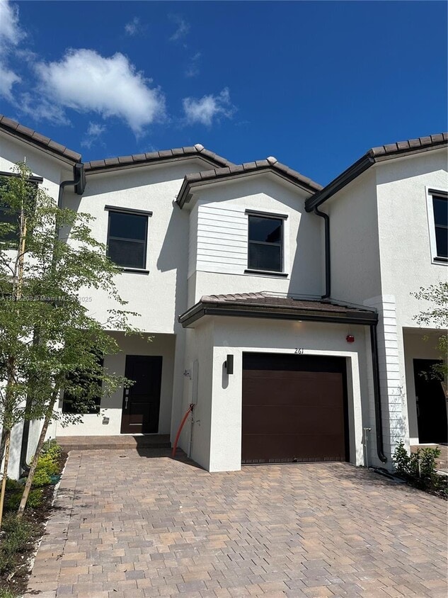 Primary Photo - 261 SW 159th Way