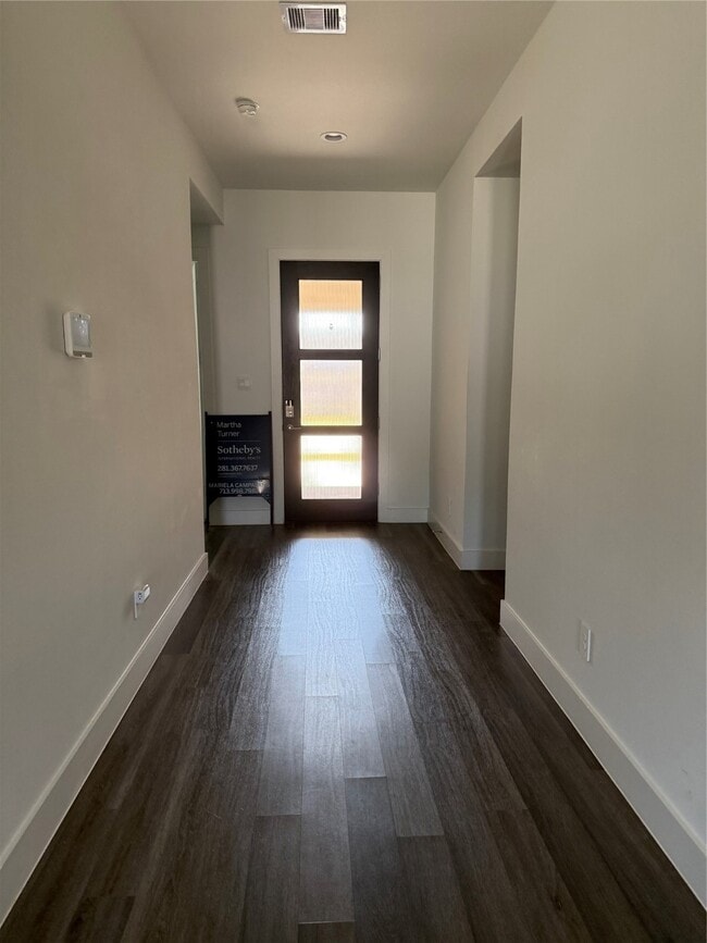 Foto del edificio - 15228 Tattle Crk Ln