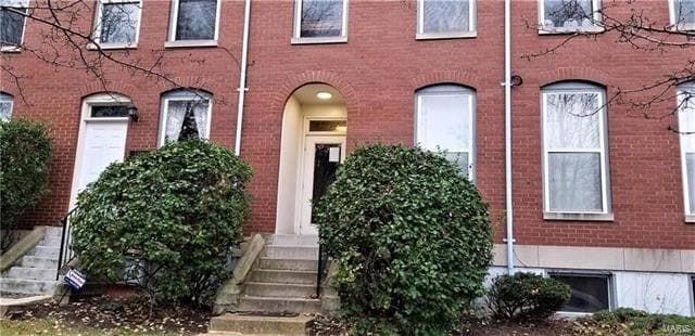 Primary Photo - 2336 Rutger St