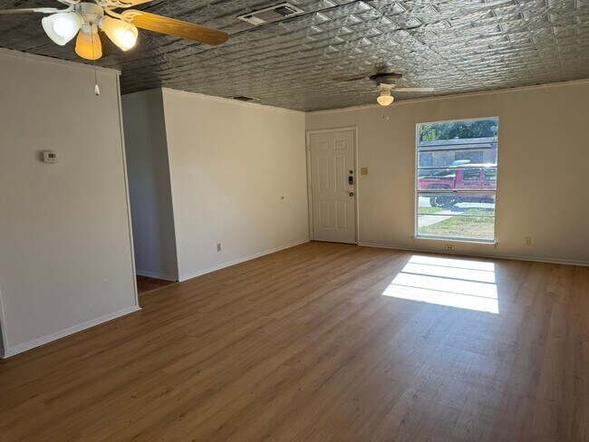 Foto del edificio - 1029 Vly Frg Dr