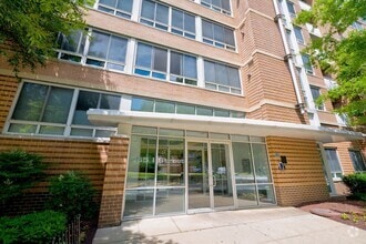 Building Photo - 355 I St SW