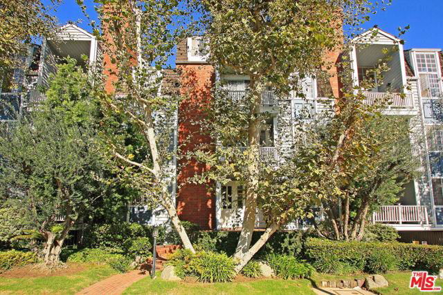 Building Photo - 11667 Gorham Ave