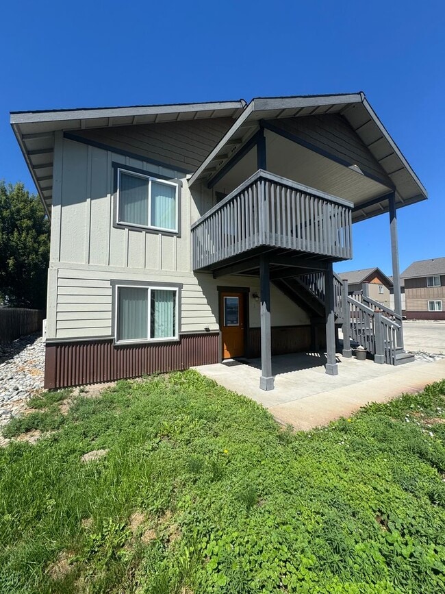 Building Photo - 2219 Airport Rd