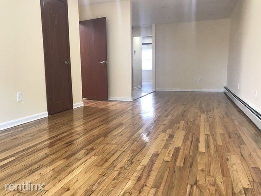 Foto del edificio - 9714 67th Ave
