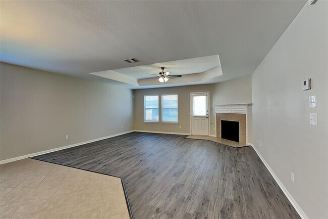 Foto del edificio - 7906 Buffalo View Ln