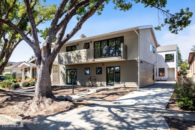 Building Photo - 3532 Hayden Ave