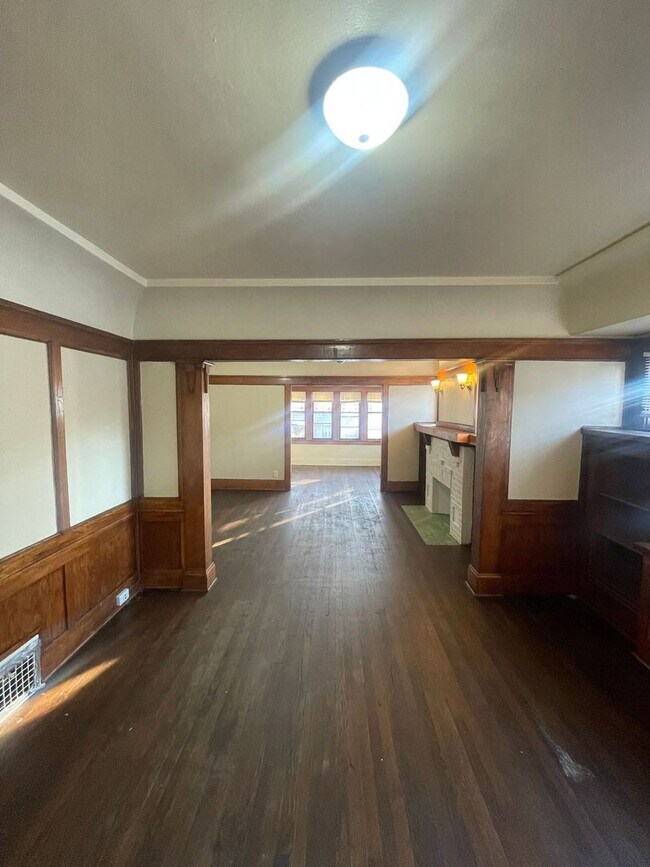 Foto del edificio - 2845-2847 N 44th St. (Duplex)