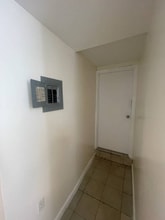 Building Photo - 839 Montgomery St