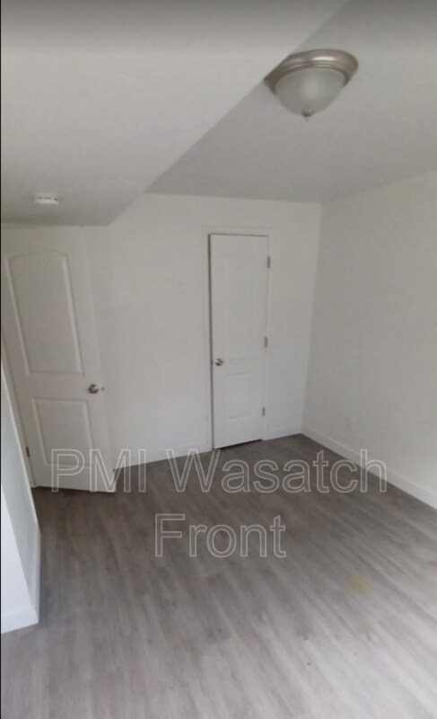 Foto del edificio - 209 W 4850 S