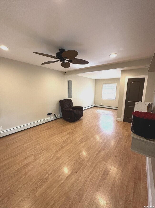 Foto del edificio - 16 Walnut Ln
