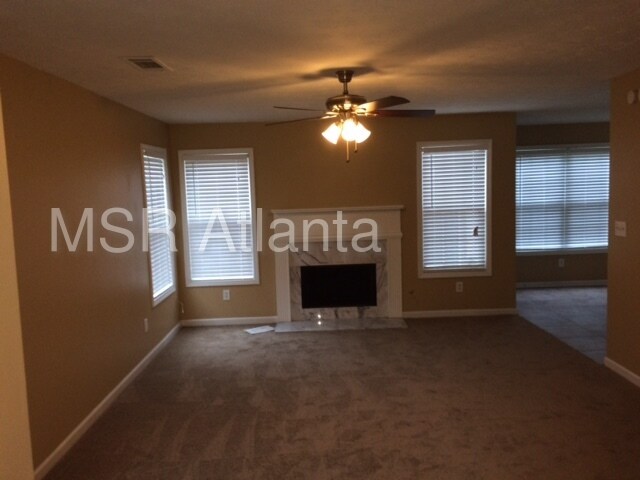 Building Photo - 2971 Highland Park Cir