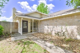 Building Photo - 23627 Pebworth Pl