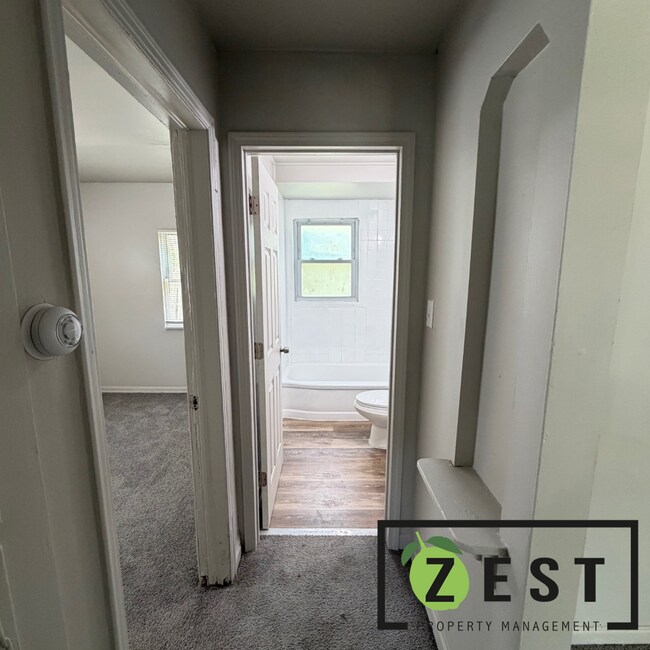 Foto del edificio - Gorgeous 2 BED 1 BATH