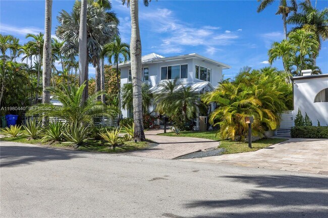 Foto del edificio - 1121 NE 85th St