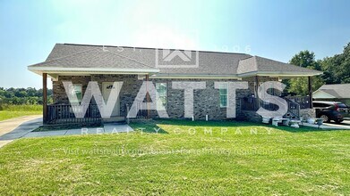 Building Photo - 1411 Magnolia Dr