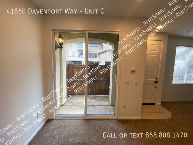 Foto del edificio - 41860 Davenport Way