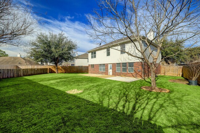 Foto del edificio - 24423 Pepperrell Pl St