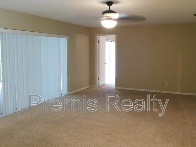 Photo - 1840 Oak Forest Dr. W House
