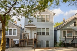 Building Photo - 2151 W Cullerton St