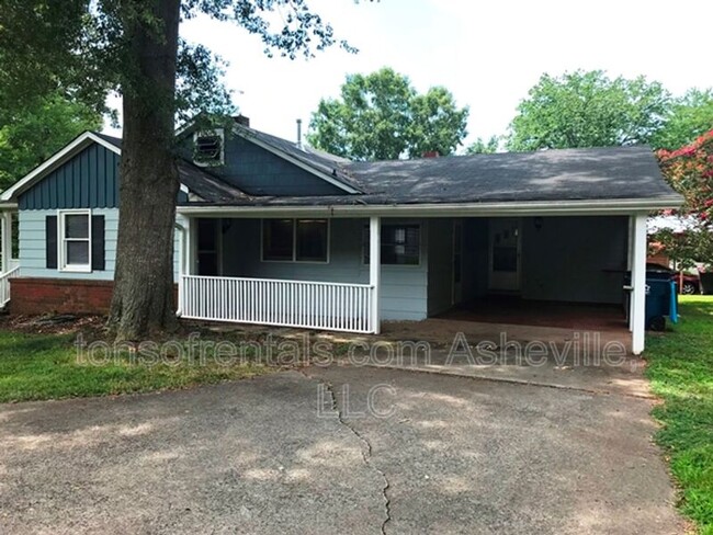 Building Photo - 148 Briarwood Ln