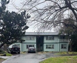 Building Photo - 85 Mina Ave