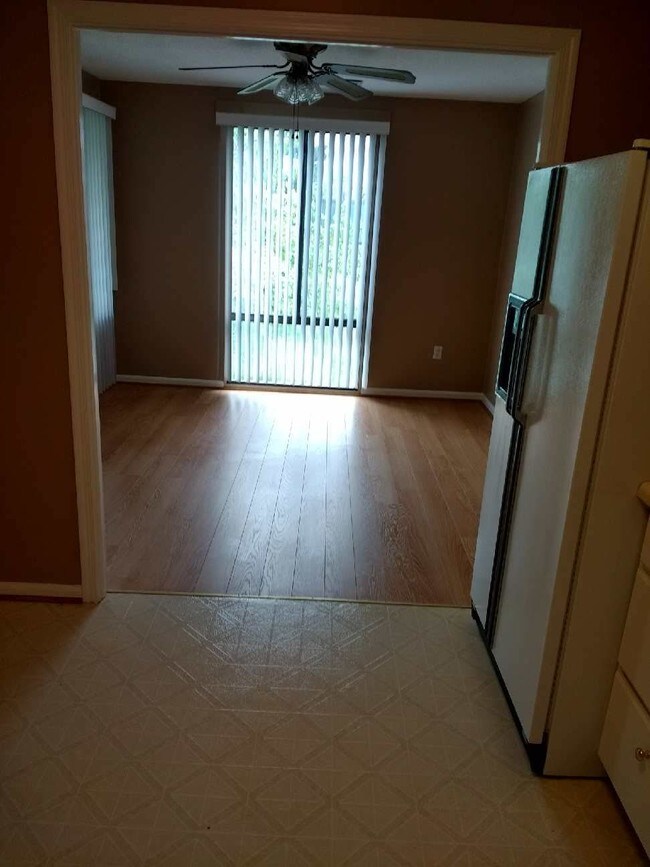 Dining Room - 1018 Brinker Dr