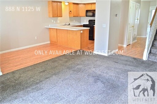 Building Photo - Lovely 3 Bedroom Layton Townhome! No Depos...