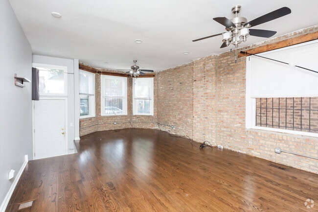 Building Photo - 2348 W Moffat St