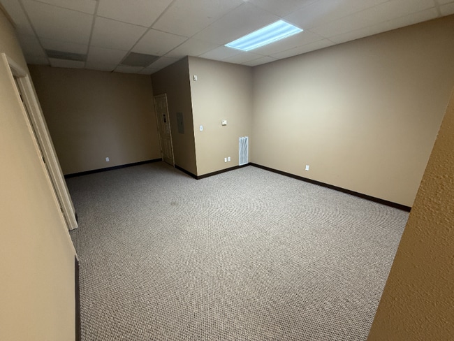 Building Photo - 3131 Airport Rd