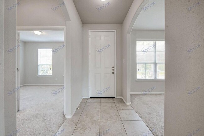 Building Photo - 1504 Emerald Tree Pl