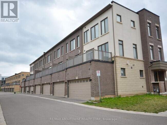 Photo du bâtiment - 331 Squire Cres