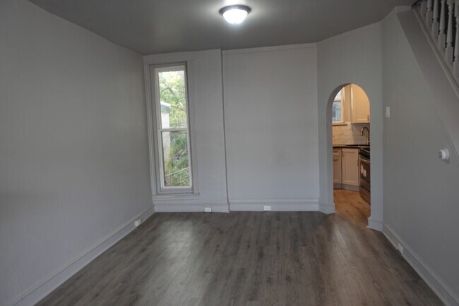 Foto del edificio - 1440 N Allison St