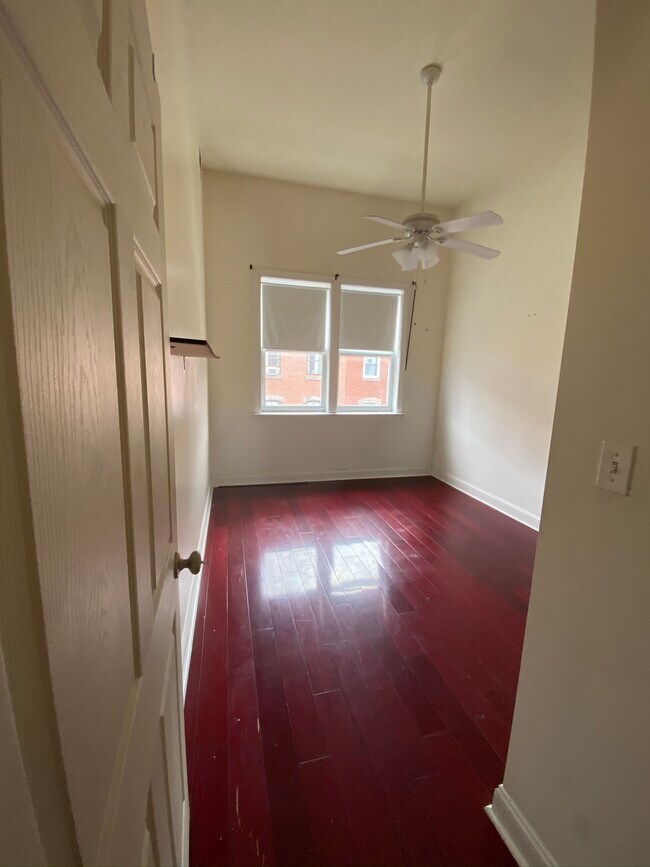 Building Photo - 1624 N 16th St