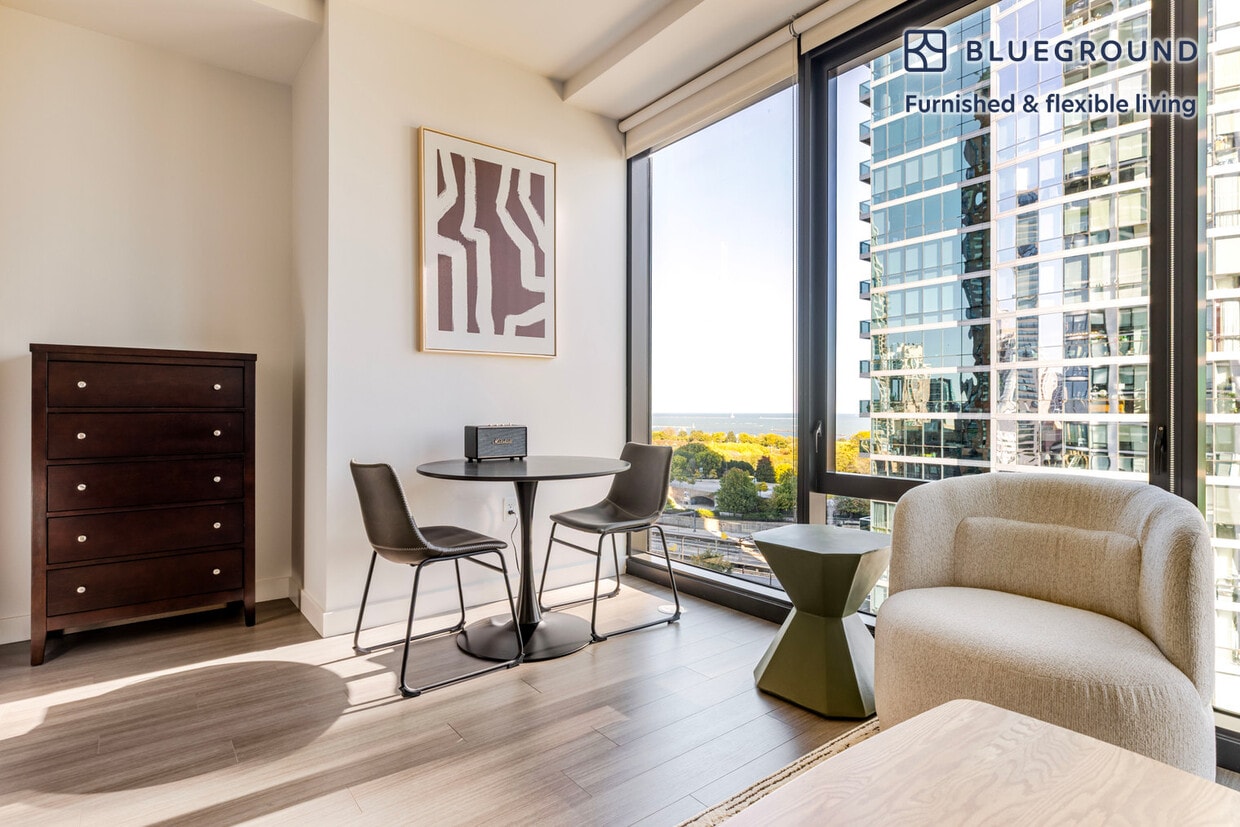 Primary Photo - 1210 S Indiana Ave