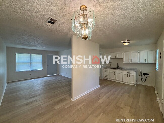 Foto del edificio - 3576 Debby Dr