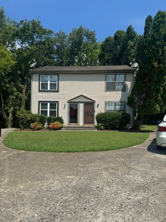 Photo - 1310 Ewing Creek Dr House