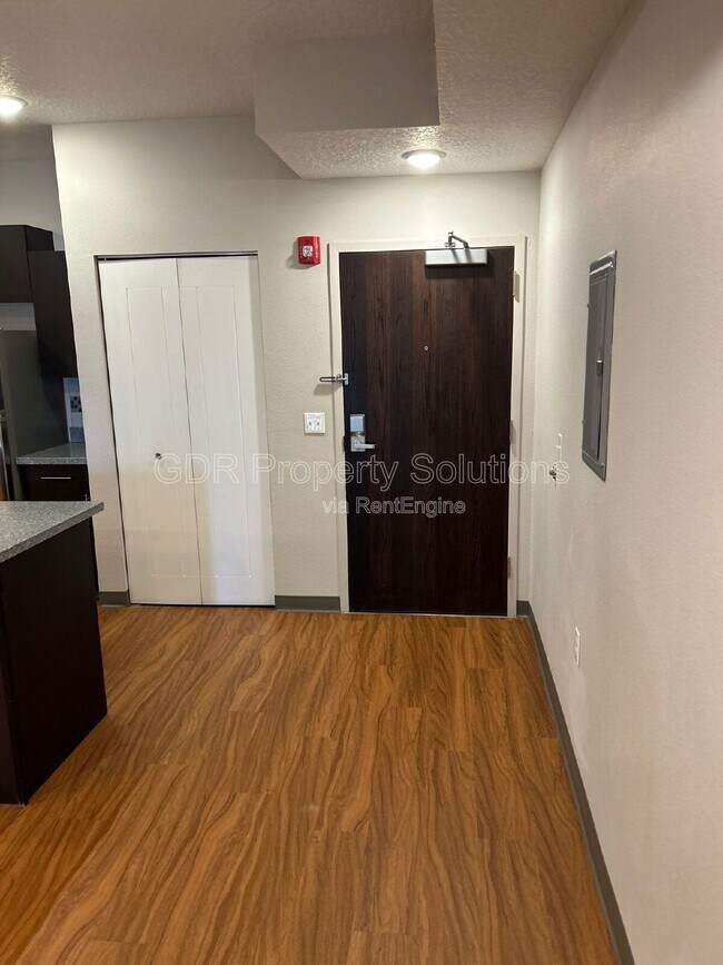 Foto del edificio - 950 4th St NW