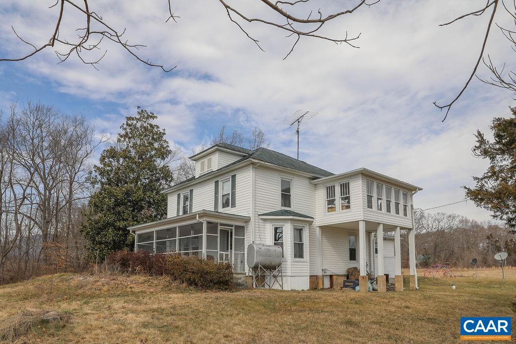 Primary Photo - 437 Roseland Rd