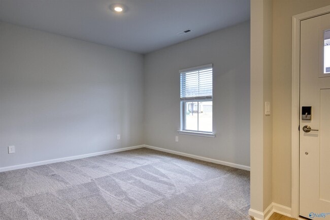 Building Photo - 12392 Whitcomb Cir