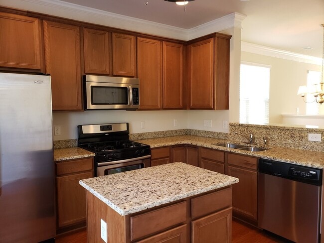 Building Photo - 317 Dove Cottage Ln