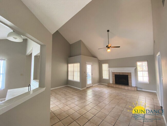 Foto del edificio - Beautiful 3 Bedroom Home in Willow Bend
