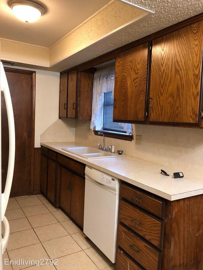 Building Photo - 3116 Forestridge Dr