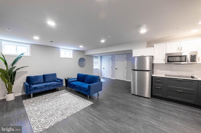 Building Photo - 8138 Ridgely Loop