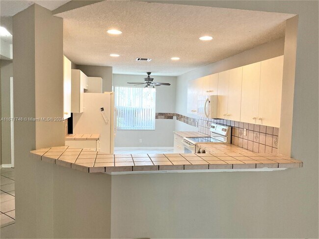 Building Photo - 1826 Sirius Ln