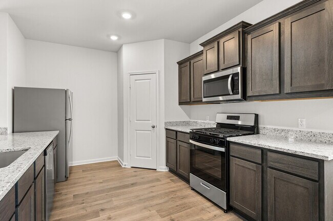 Building Photo - 207 Julian Davis Dr