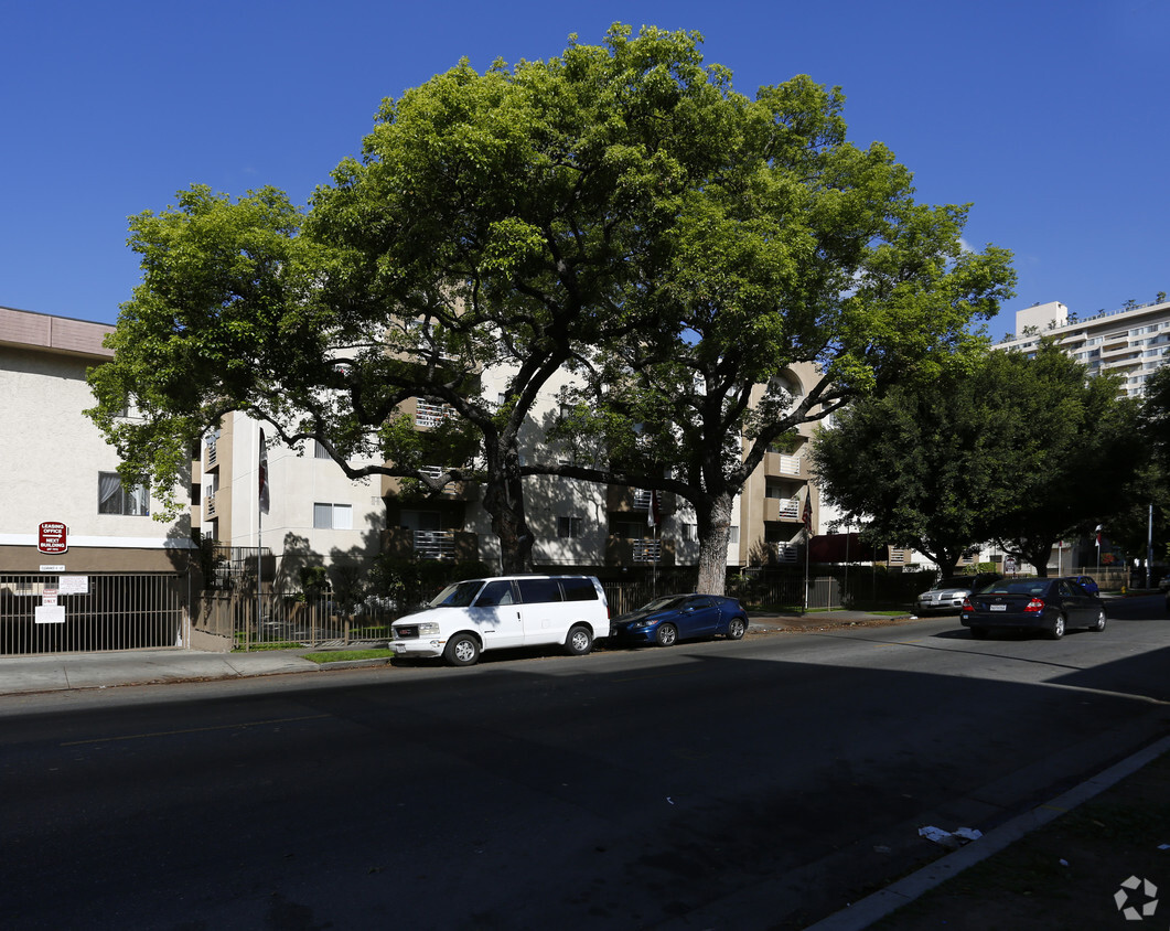 Building Photo - North Towers Apartments